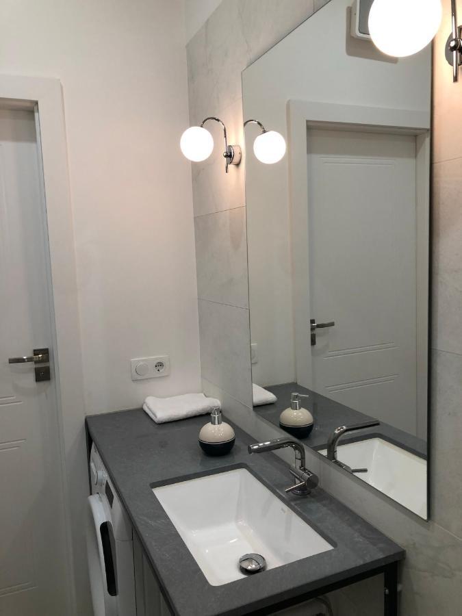 Apartament 9, Z Oddzielna Sypialnia! Warschau Buitenkant foto